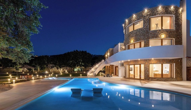 Hamilton Grand Villa