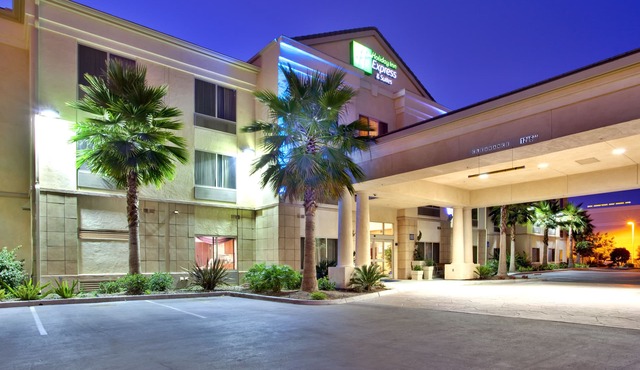 Holiday Inn Express Hotel & Suites San Diego Otay Mesa by IHG