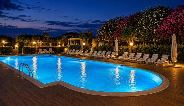 Hotel Park Village