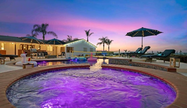 Immaculate 5BR Micro Resort with Heated Pool & Spa