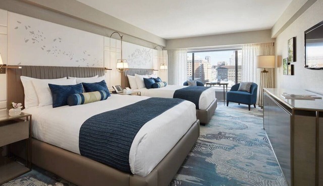 Indulge in On-Site Dining, Sleek Rooms in SF City Centre | 4 Units