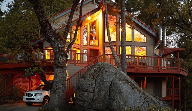Inside Yosemite Gates! Aspen Room, Minutes From Valley. Rents Jan-April only.