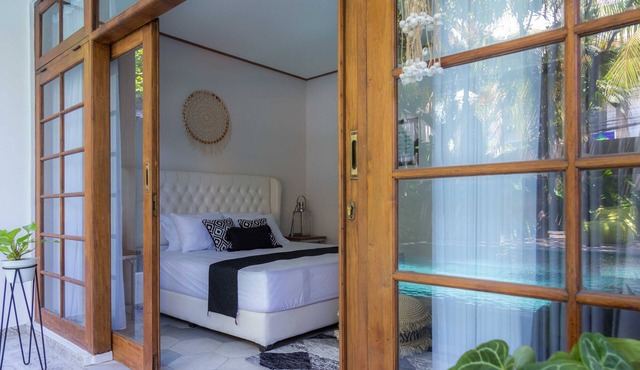 Interconnection Hostel in Kuta
