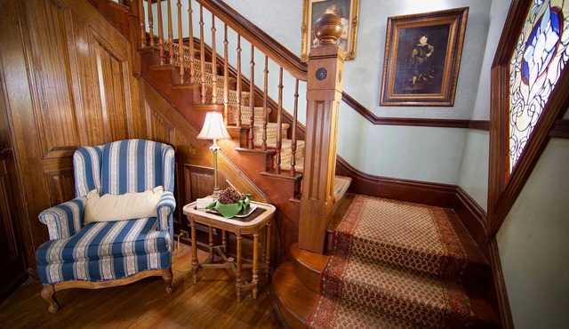 Irwin Street Inn