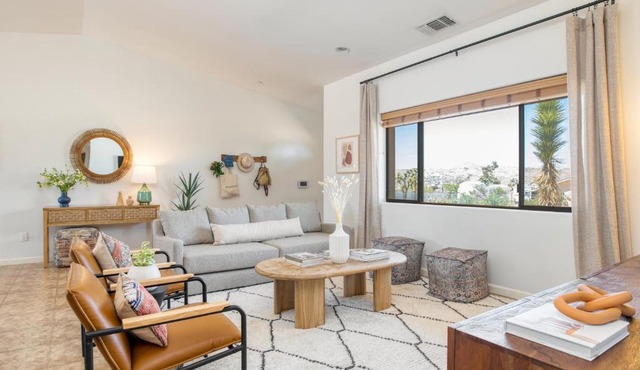 Joshua Tree Landing by AvantStay 3 BDR 2Bath Home w Hot Tub