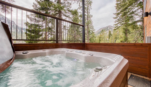 Juniper at Alpine - Private Hot tub, Pet Friendly & Amazing Views!