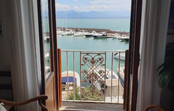 Kalimaka Bed & Breakfast in Scario
