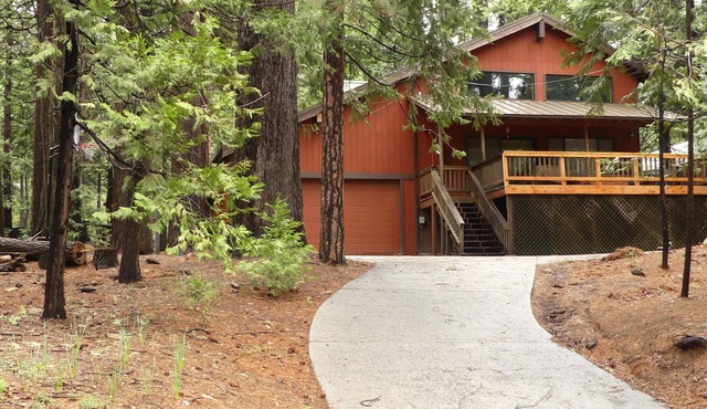 Karock Lodge - w/Pool Access!
