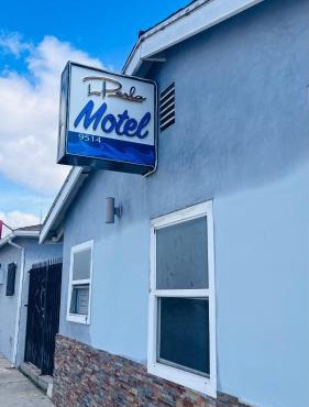 La Perla motel