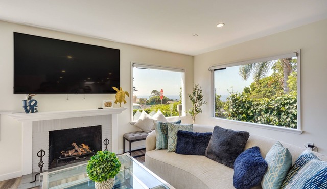 Laguna Beach Escape w/Hot Tub & Ocean Views!