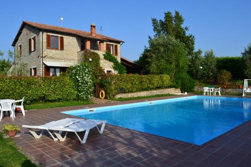 Le Macchie in Baschi