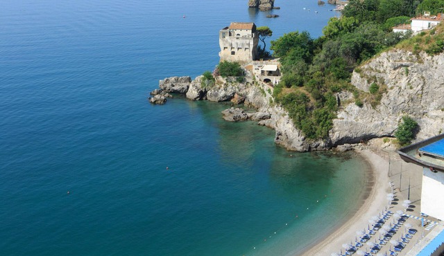 Lloyd's Baia Hotel