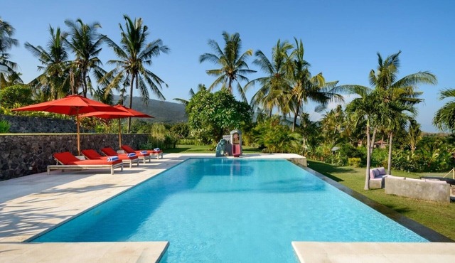 Lovely 3BR Villa W/Amazing Pool & Sea views, Bali Villa 2235