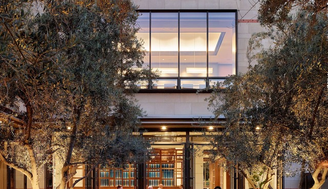 Luskin Hotel