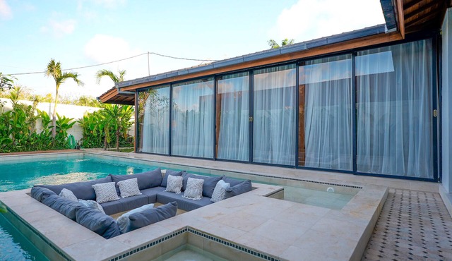 Luxurious Arakana Villa with Pool