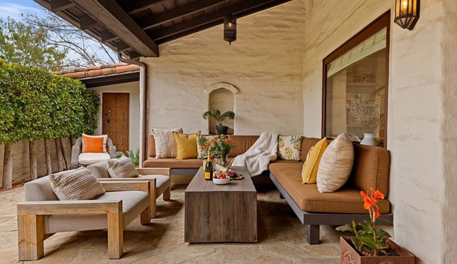 Luxurious Garden Home Walking Distance to Downtown SB