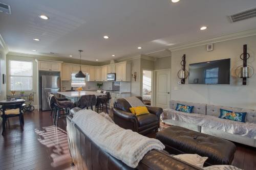 Luxury 2 bed 1 bath