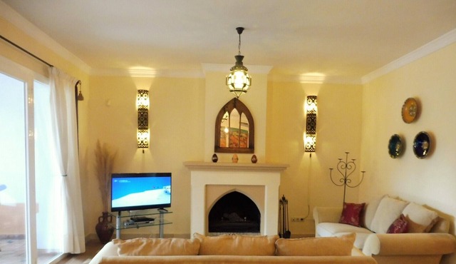 luxury frontline beach ground floor apartment with seaviews, internet, 4 pools