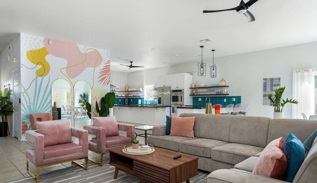 Luxury Home minutes away from Downtown PS