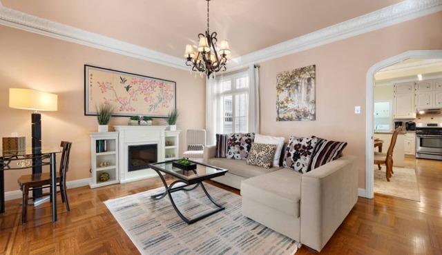 Luxury lower flat Marina private condo, 1 block from Bay in San Francisco