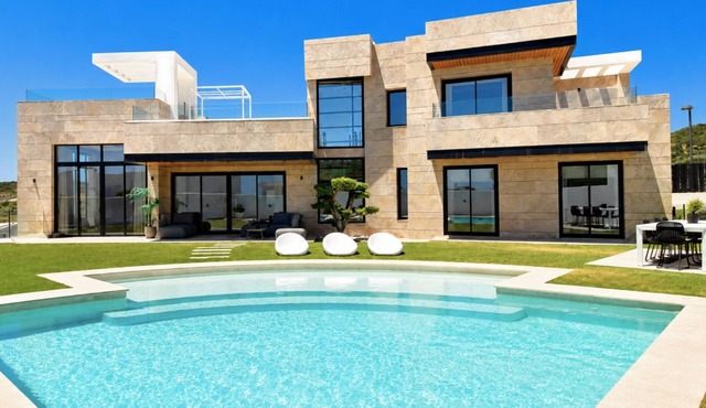Luxury Modern Villa with Private Pool and Rooftop Terrace