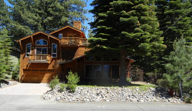 Luxury Mountain View Retreat