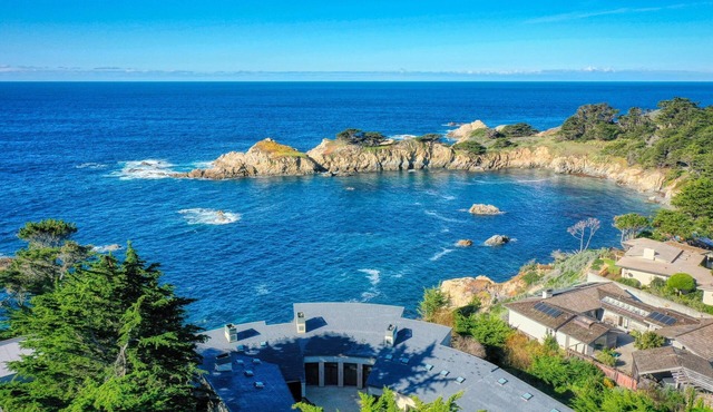 Luxury, Ocean Front, Private front gate, 5min to the Beach