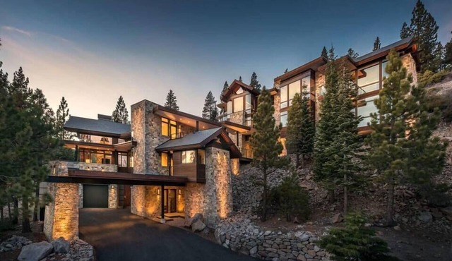 Luxury Villa, Panoramic Views, Pier, Concierge!