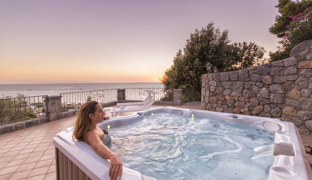 Luxury villa with panoramic hot tubes in Ischia, near Amalfi Coast