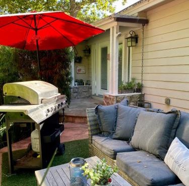 Malibu Ranch Guest House Hideway