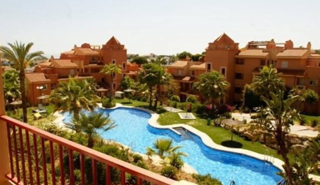 Marbella 2 Bed 2 Bath Luxury Apartment near Cabopino