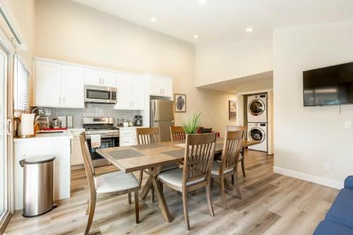 Marbella Lane - 6BR Duplex DTWN SJ Laundry P