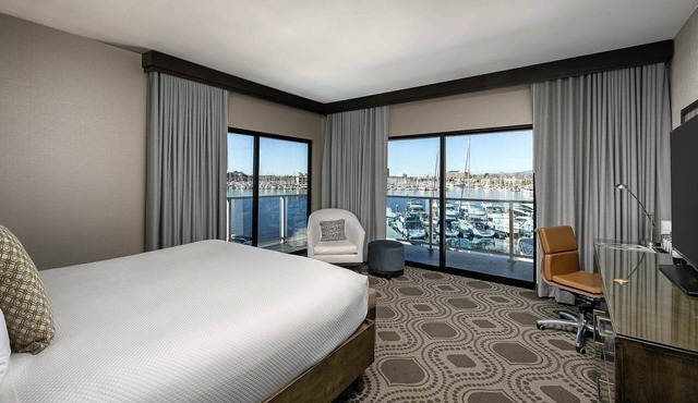 Marina del Rey Hotel