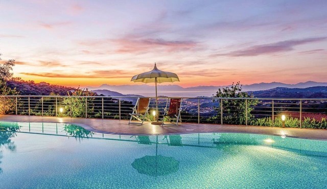mit Aussicht und Pool by Interhome in Giungano