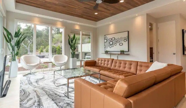 Modern Luxury - Carmel