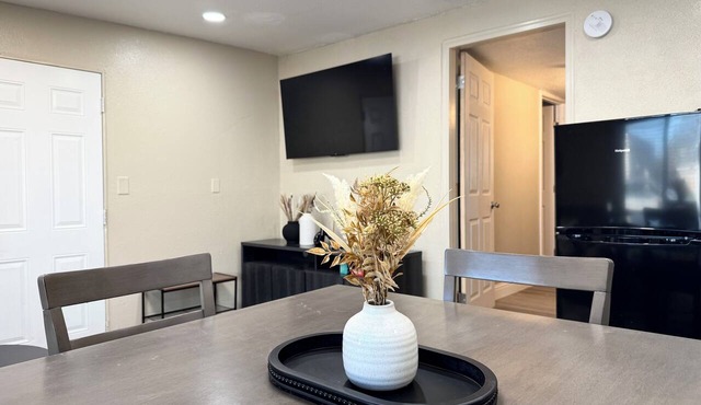 Modern Unit with King Bed in Hanford