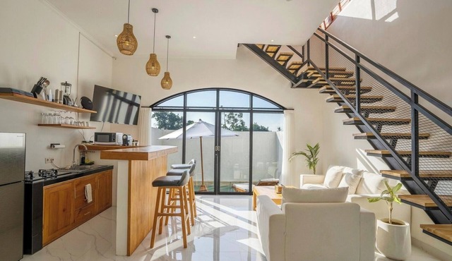 Modern Villa with Gym and rare Jungle view in Canggu