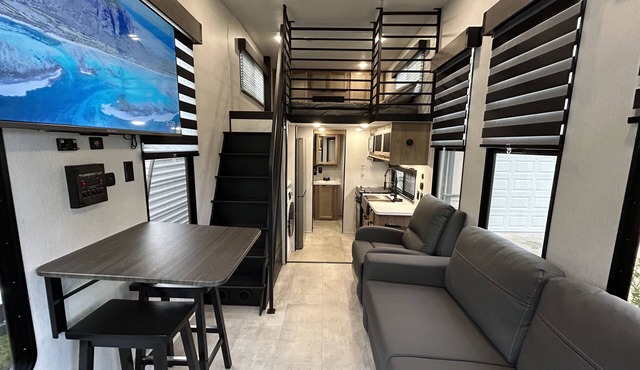 New tiny house near Grass Valley - hot tub access!