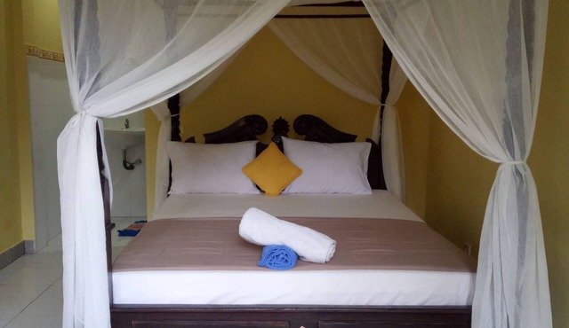 Nyoman Warta Accomodation located in ubud area. Near by mongkey forest and