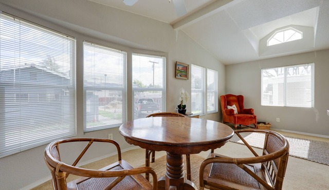 Oak View Home - Close to Beaches & Trails!
