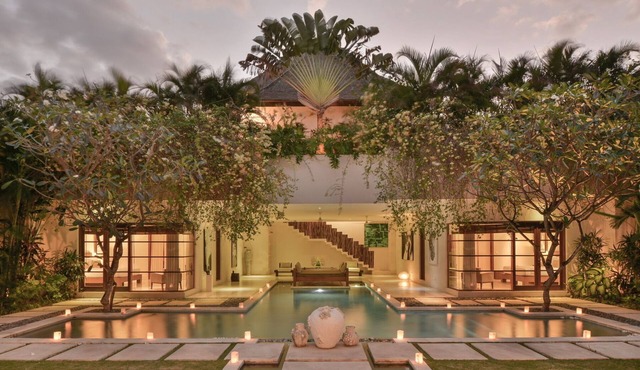 OB16001 - 16 Bedroom Villa Complex in Seminyak