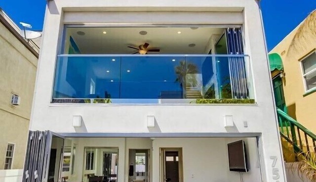 OCEAN VIEWS Modern House-Great for Groups & Families, Minisplit Air in All Rooms