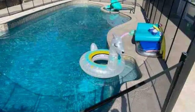 Oceanside Gem W/Pool, Hot Tub and Game Room!