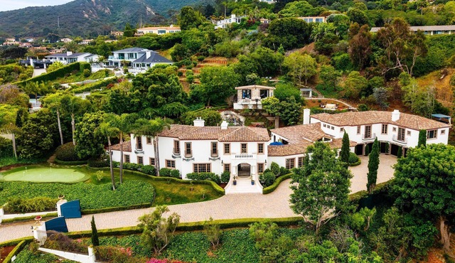 Opulent La Jolla Beach Villa - Luxury by the Sea