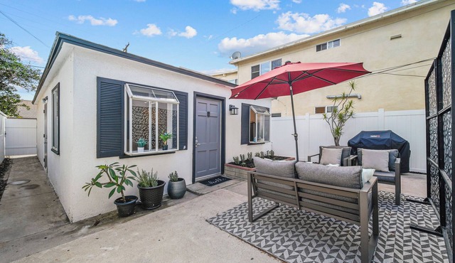 Pacific Beach Bayside Cottage.