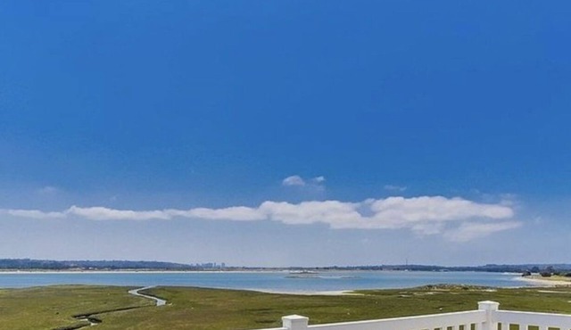 Paradise on the bay - Luxury condo