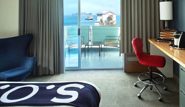 Partial Bay Stay at Zephyr | 2 Double Beds w/Game Room & Gym Access!