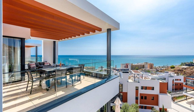 Penthouse Middle Views | Luxury private terrace pool, sea view