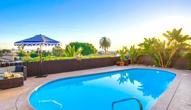 POOL * Remodeled Single Level House * Ocean & City Views