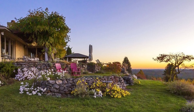 Private & Luxurious in Lyndeborough
